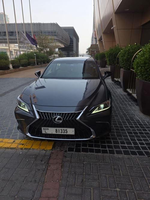 Lexus ES300h PLATINUM