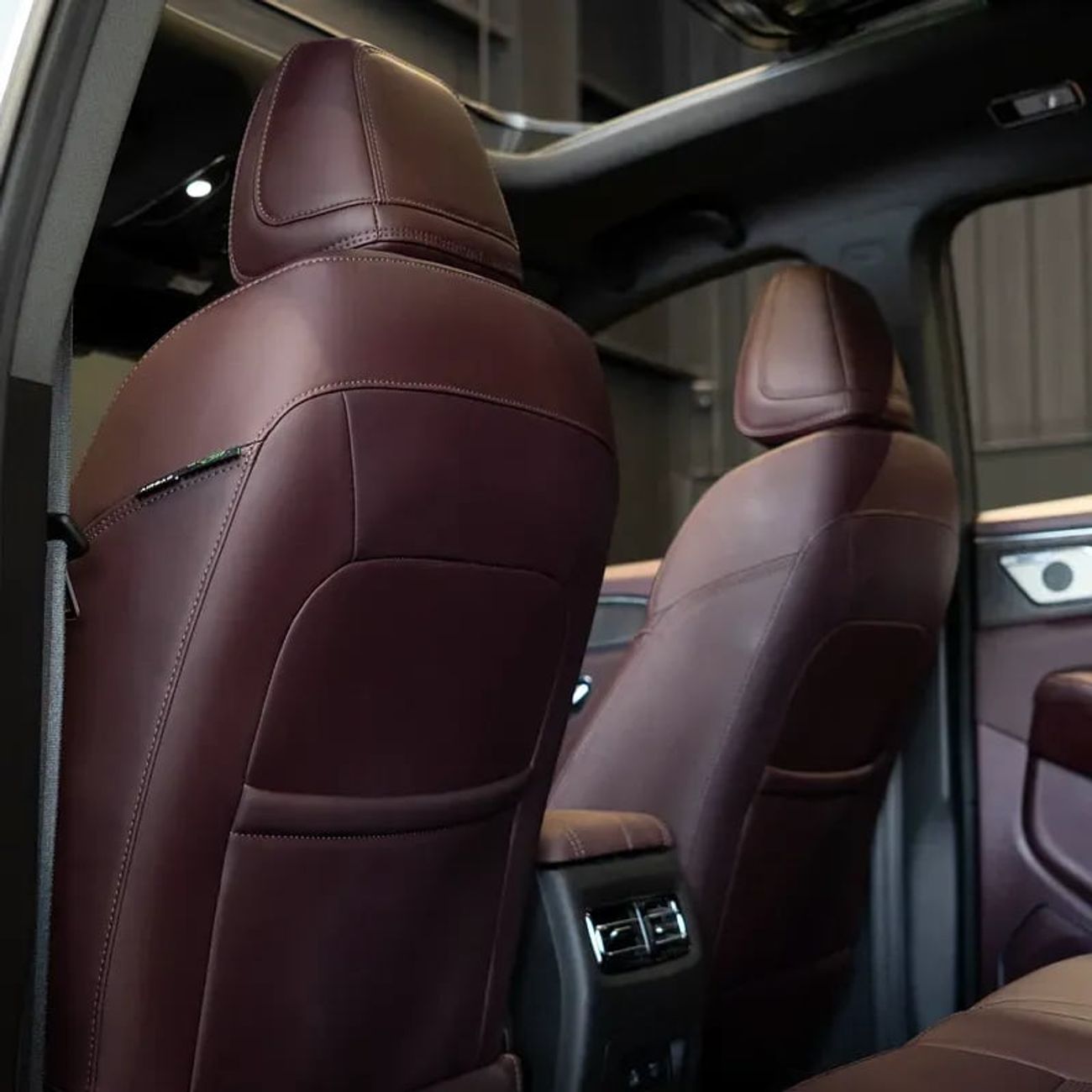 Jetour X90 Plus 2.0T AED 1,628 pm • 0% Downpayment • X90 Plus Luxury • Elite Warranty