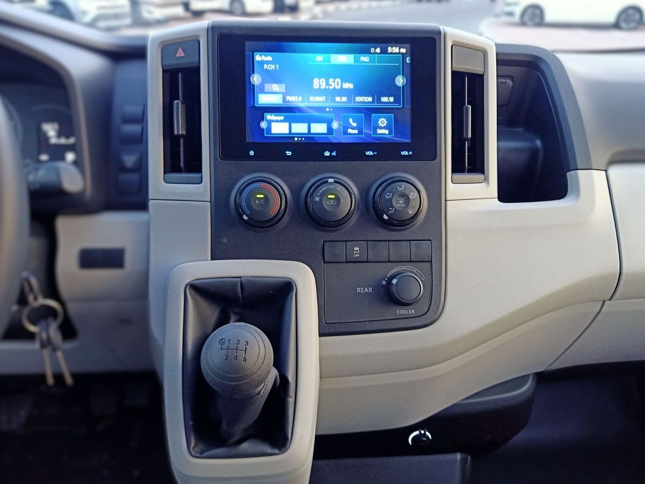 Toyota Hiace Commuter 3.5L M/T