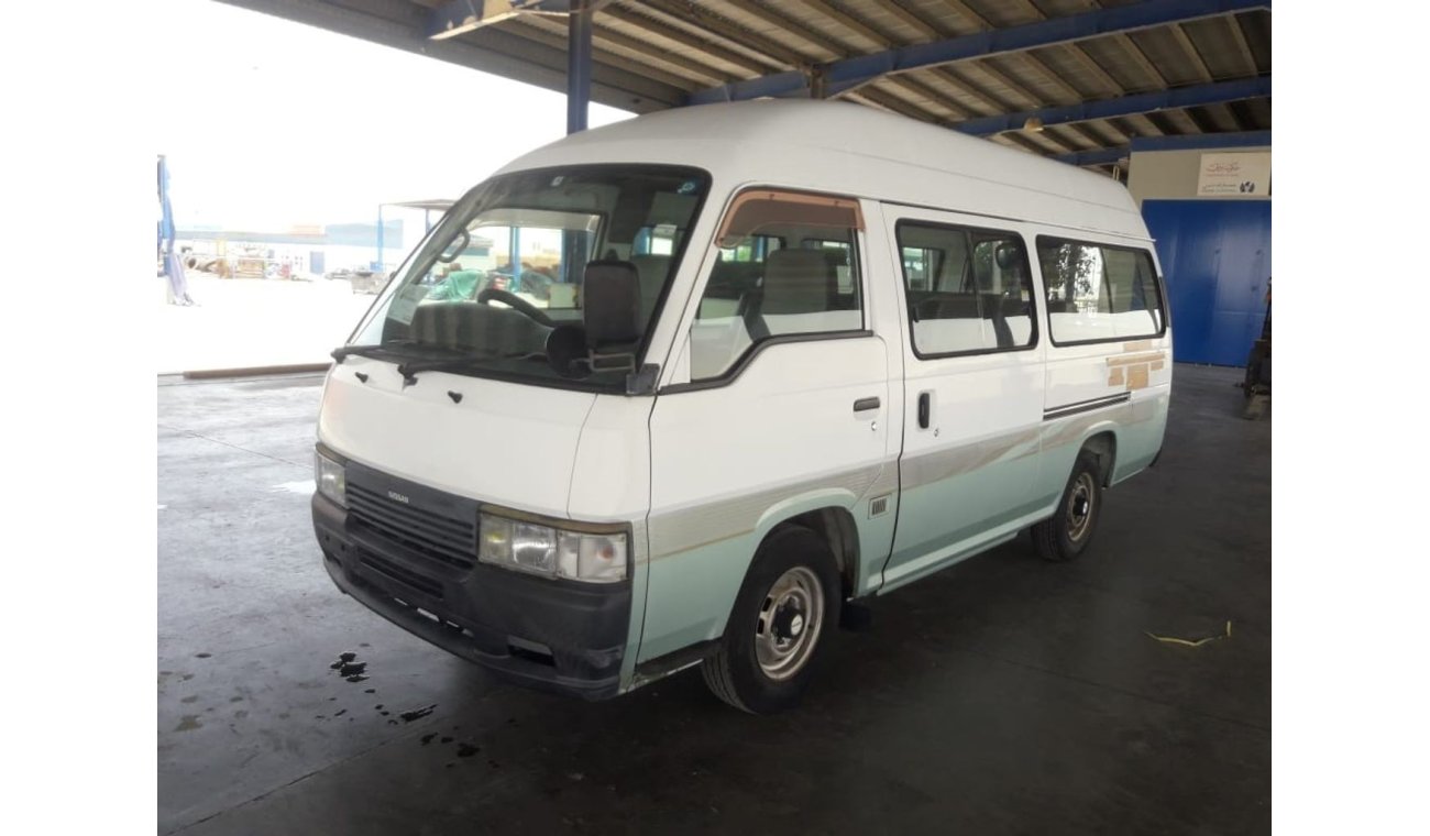 نيسان كارافان Caravan Van RIGHT HAND (Stock no PM 652 )