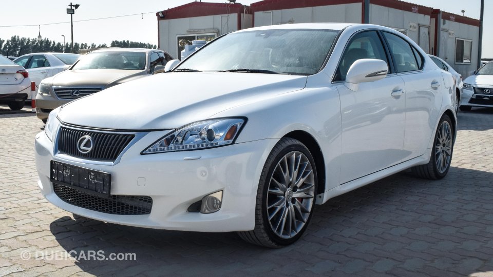 Lexus IS 300 for sale AED 28,000. White, 2010