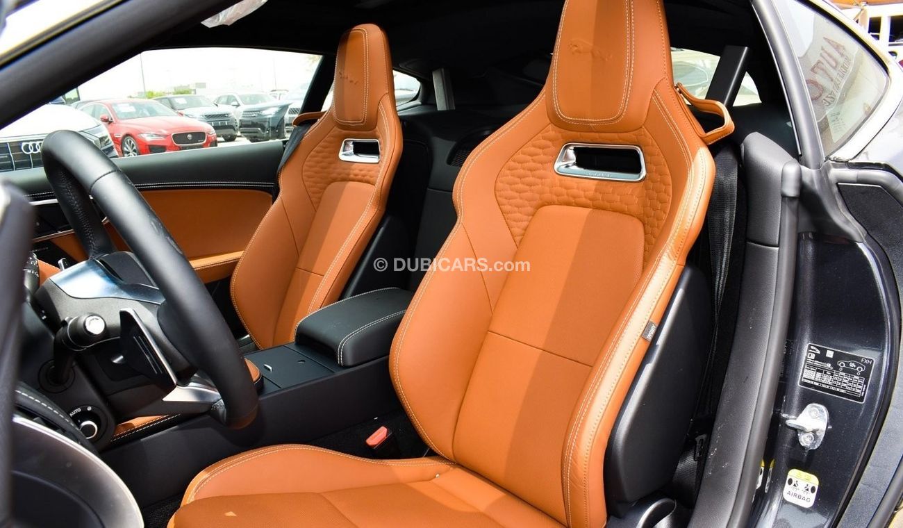 جاكوار F Type 2.0