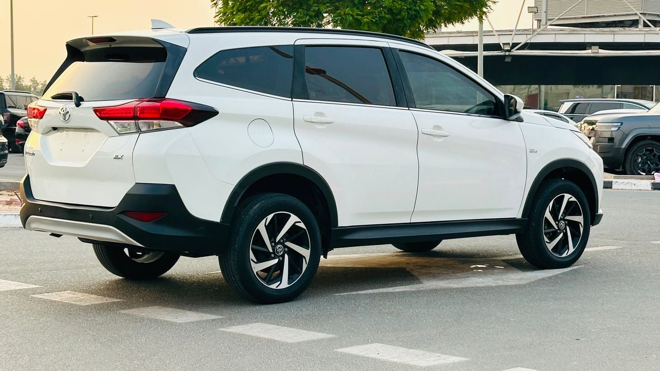 Toyota Rush EX