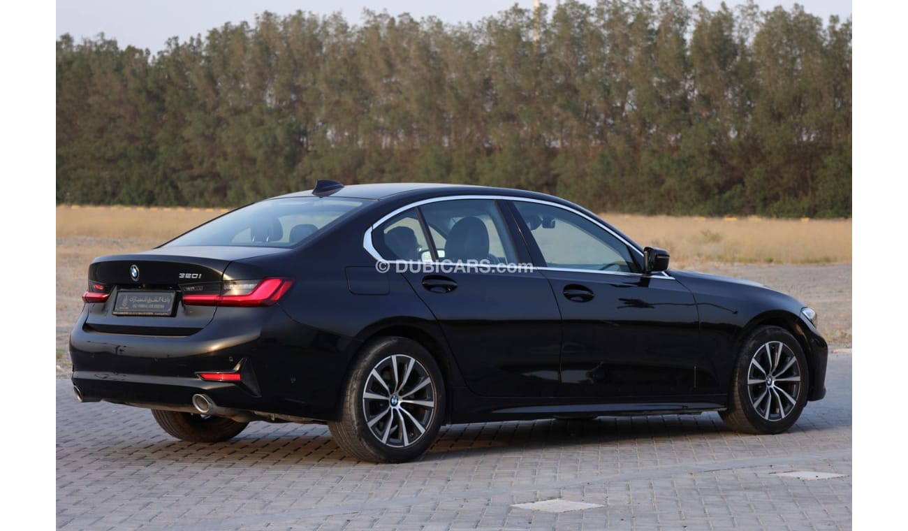 بي أم دبليو 320 BMW 320 i 2022 مواصفات يابانية بحالة ممتازة