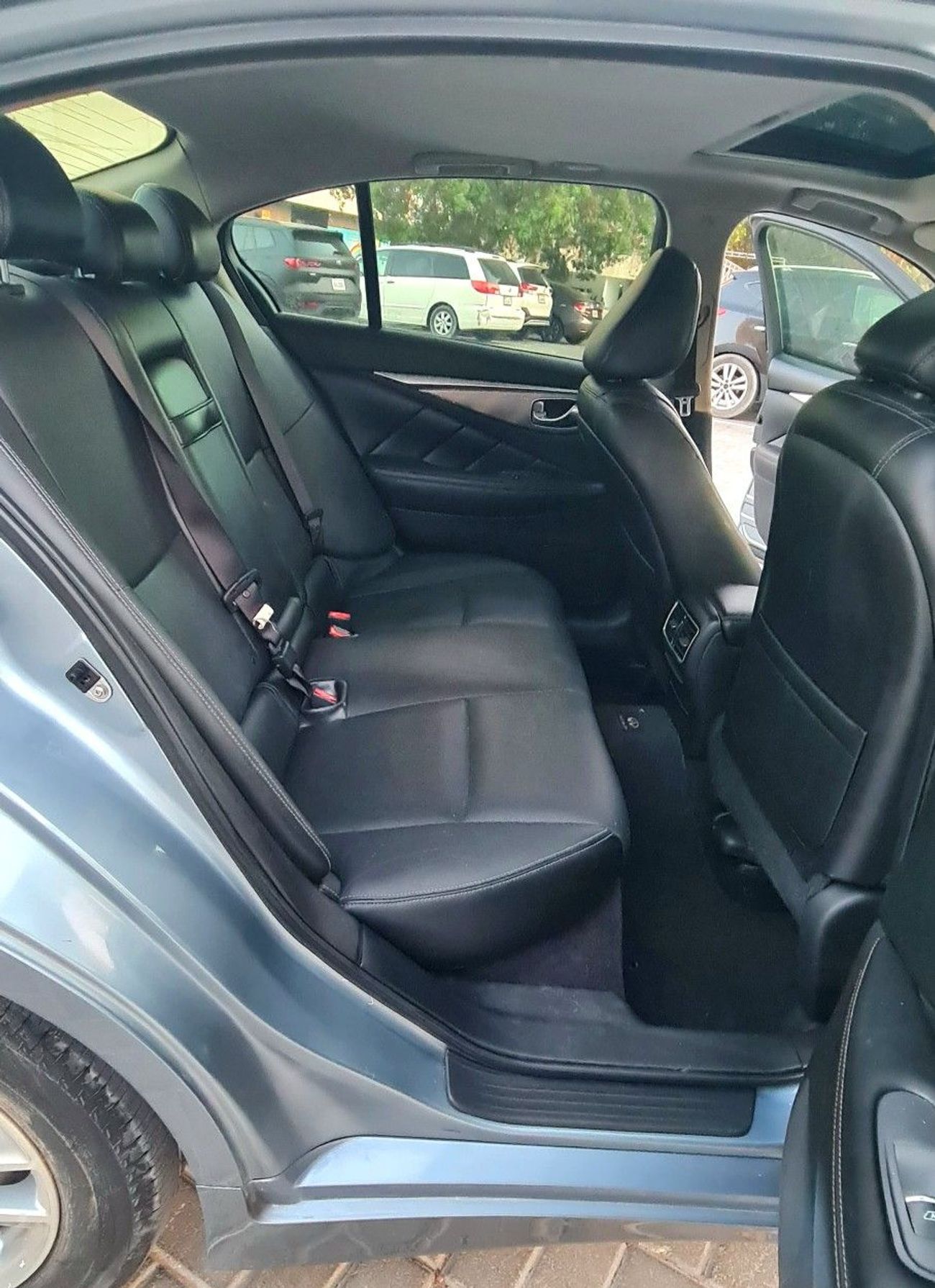 Infiniti Q50 Premium 2.0L