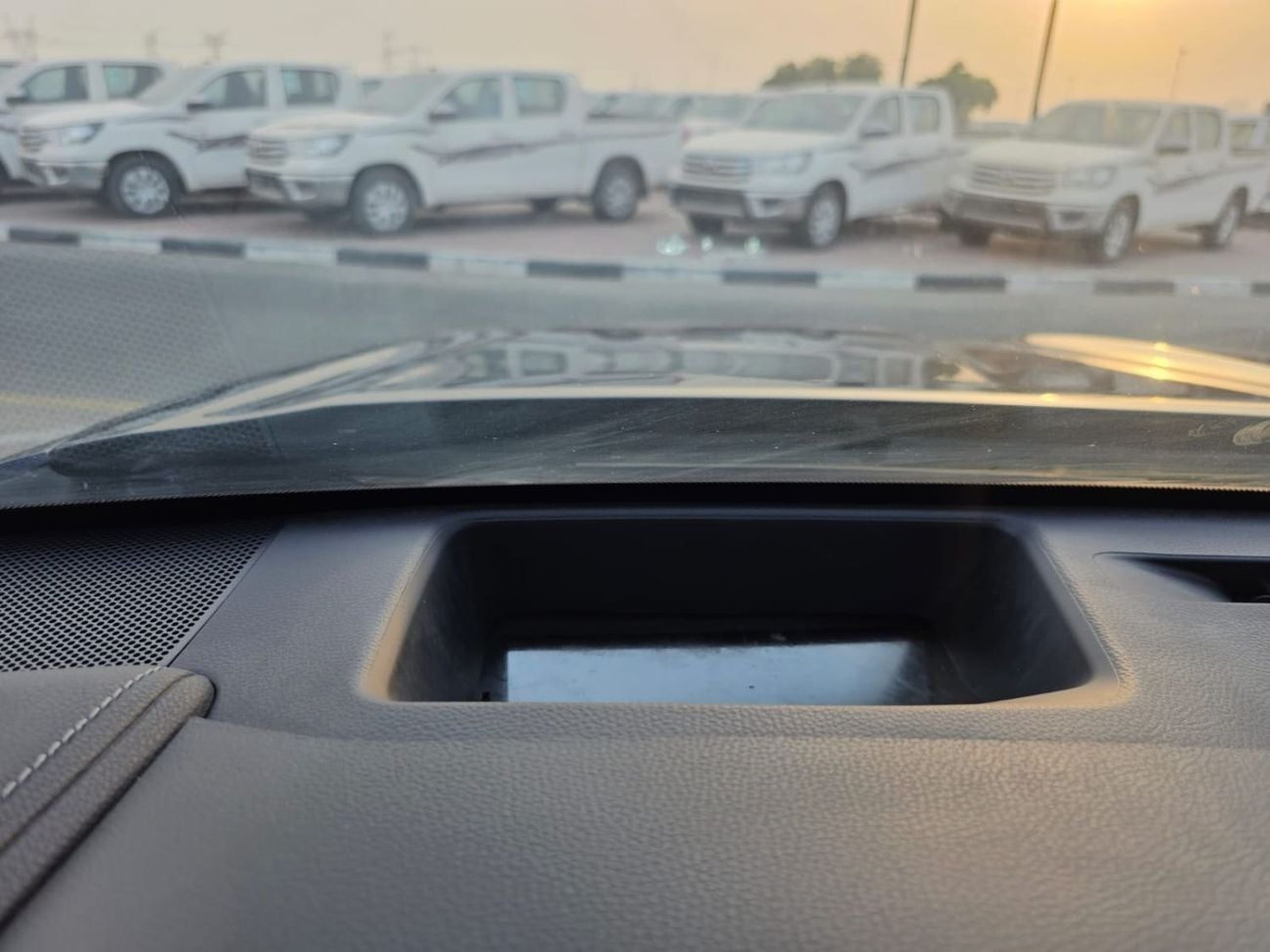 تويوتا هايلاندر Panoramic Roof , 360 camera and Parking sensors