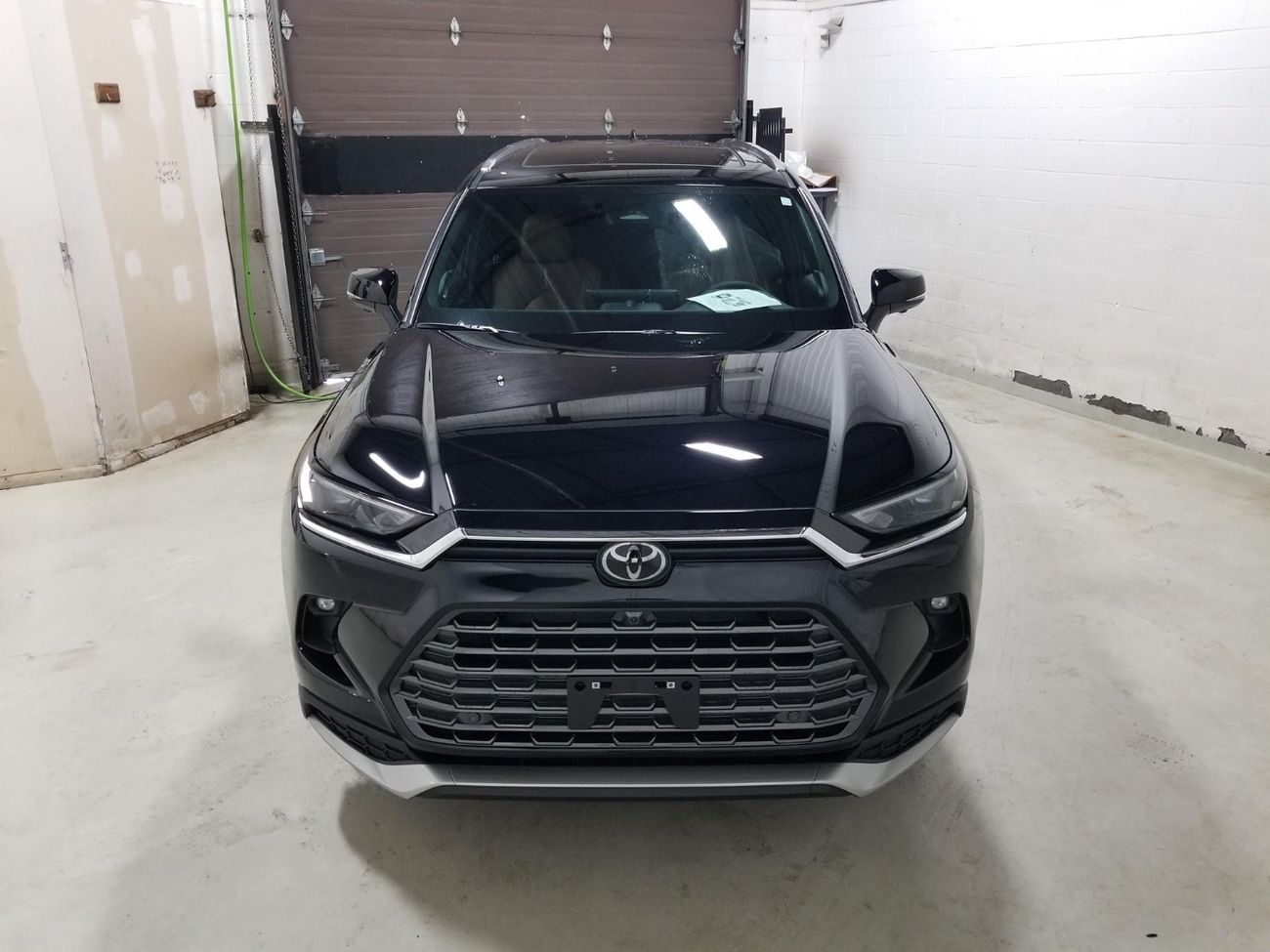 تويوتا جراند هايلاندر 26/26 model year PLATINUM HYBRID MAX