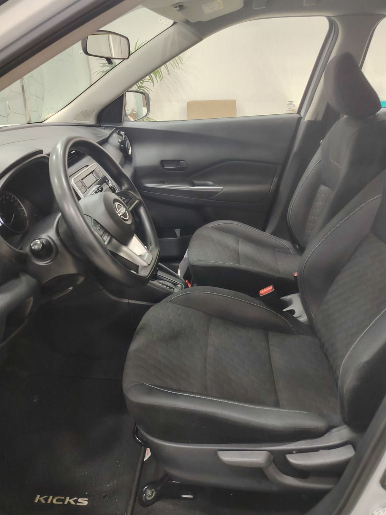 Nissan Kicks S