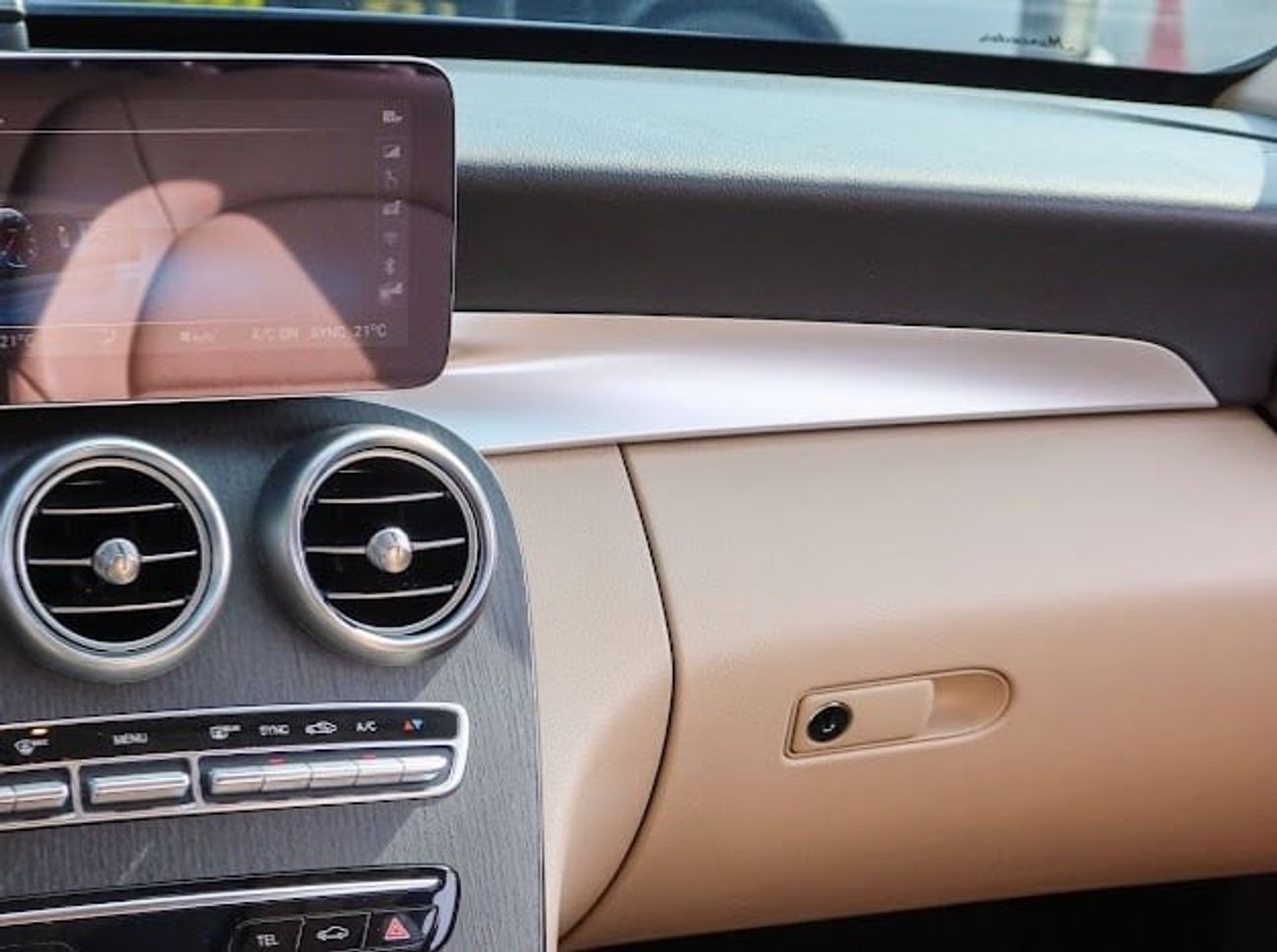 Mercedes-Benz C 220 مسجلة منصه سوريا