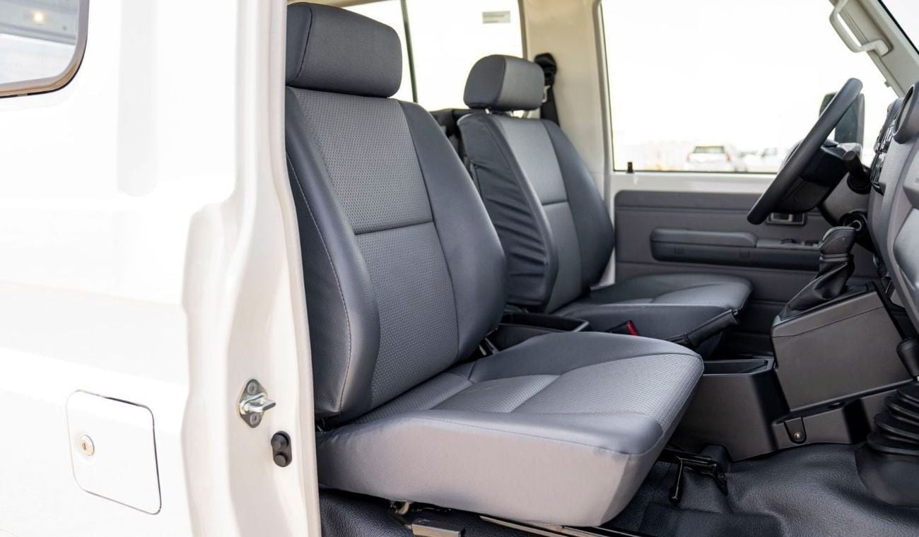 تويوتا لاند كروزر 70 LC78 2.8L AT DIESEL 3DOOR 2024