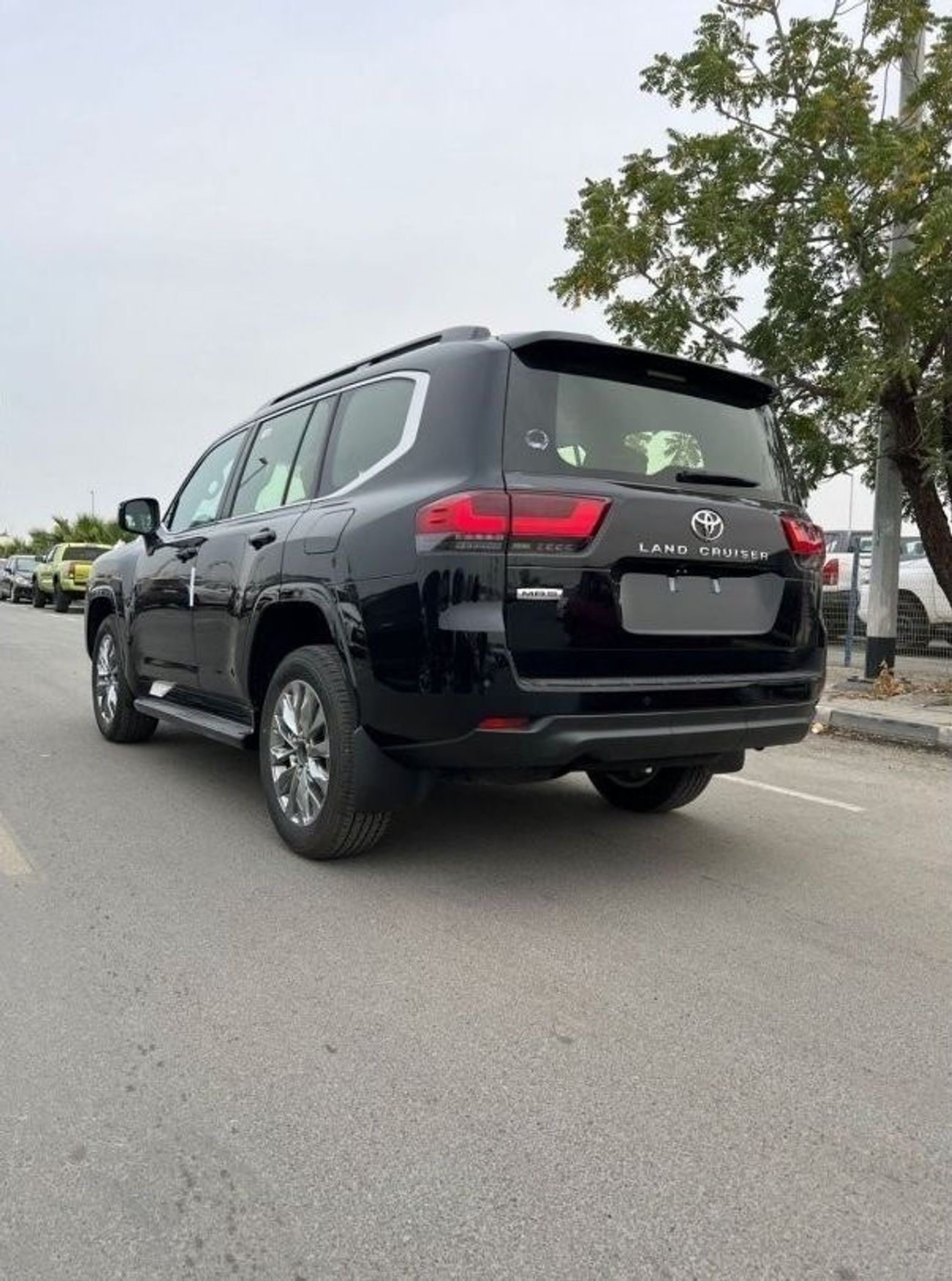 تويوتا لاند كروزر VX