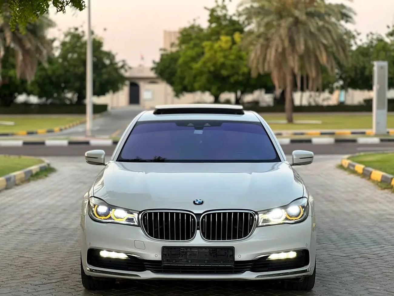 BMW 730Li 730Li GCC Specs