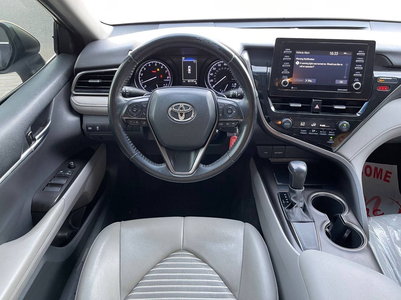Toyota Camry SE 2.5L (204 HP) RADAR / LINE ASSIST / BLIND SPOTS / RIMS /  LEATHER / CLEAN AND NEAT