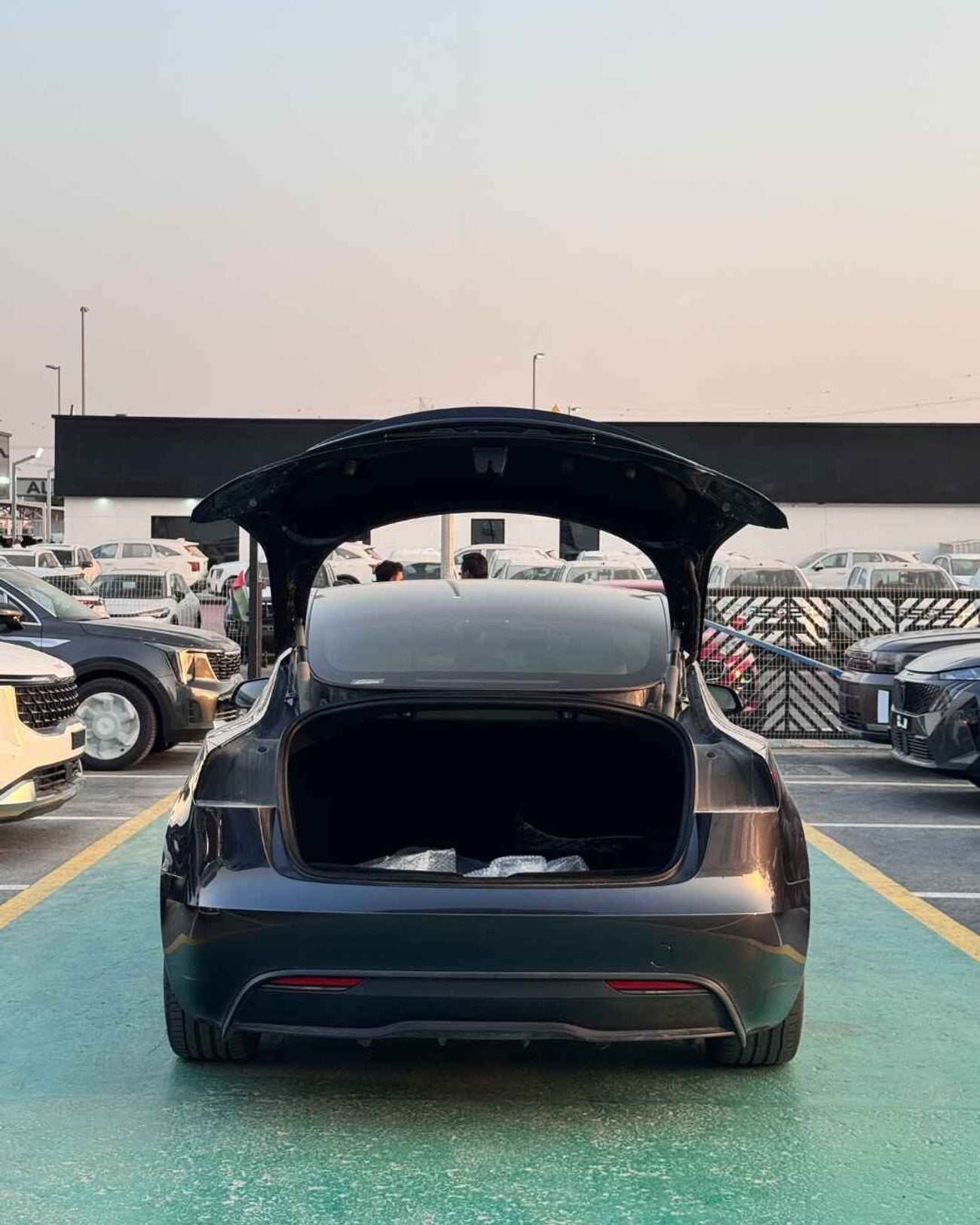 Tesla Model 3 LONG RANGE