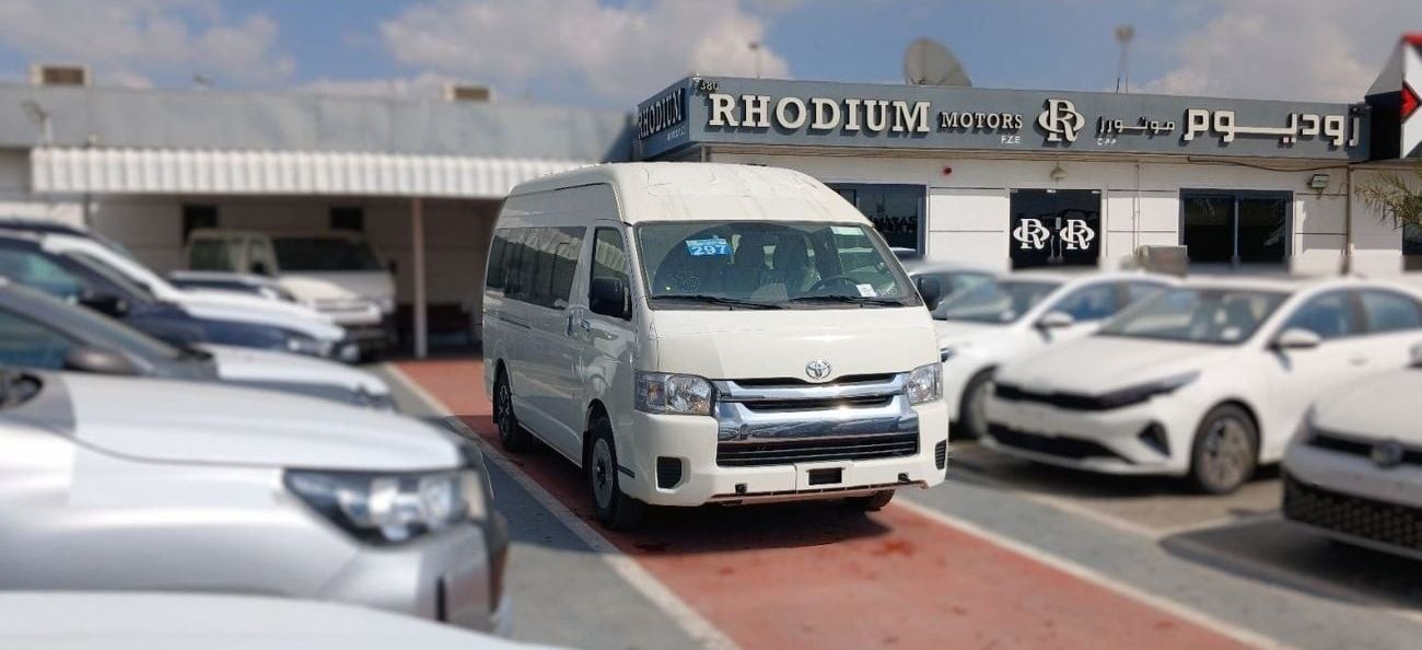 Toyota Hiace GL Toyota HiAce GL Highroof 2.5L Diesel MT 2025YM