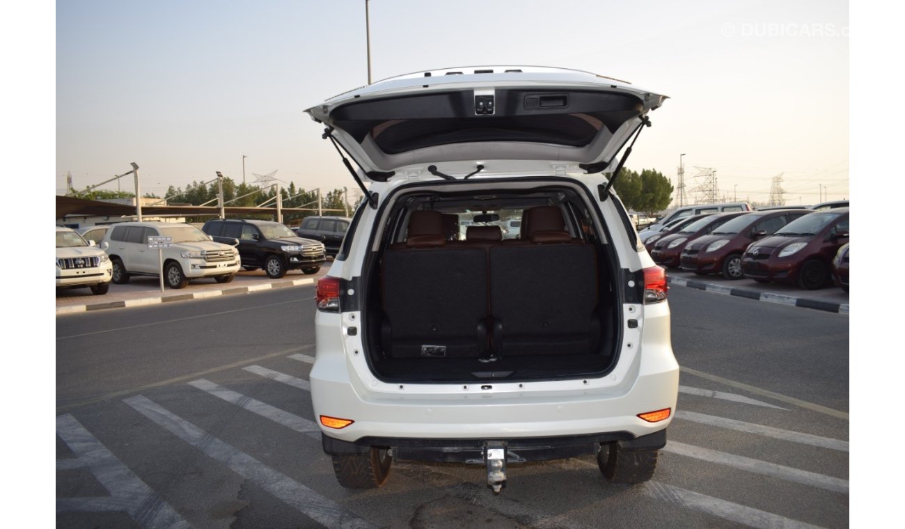 تويوتا فورتونر Toyota Fortuner RHD 2019 model Diesel engine car very clean and good condition