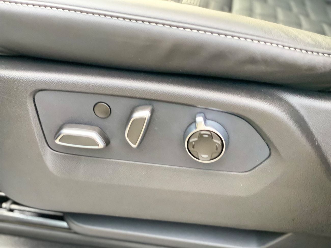 كاديلاك إسكالاد Sport Platinum Long Brand New