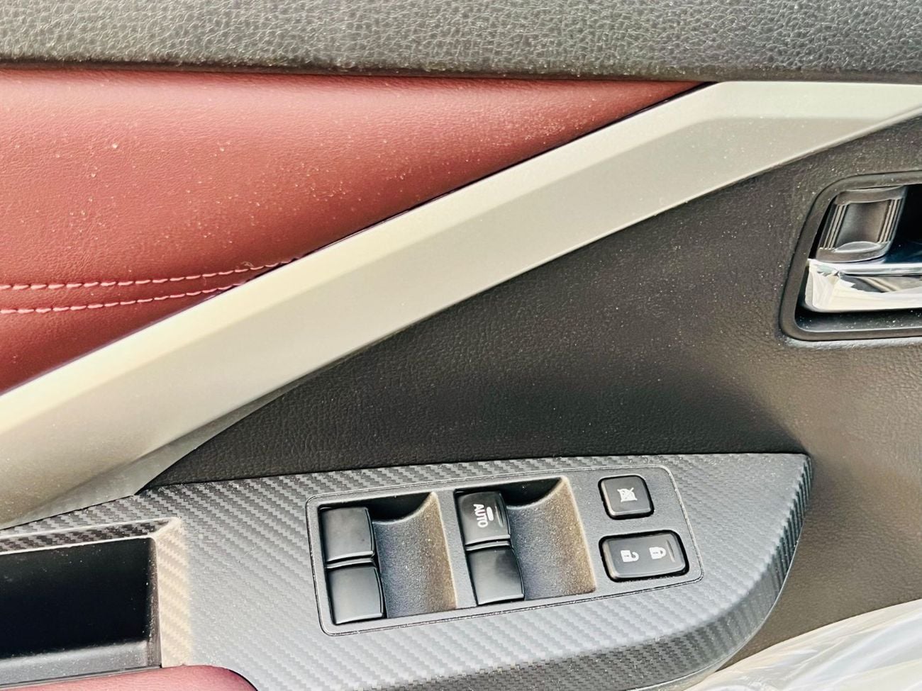 Mitsubishi Xpander Cross MITSUBISHI XPANDER CROSS MODEL 2026