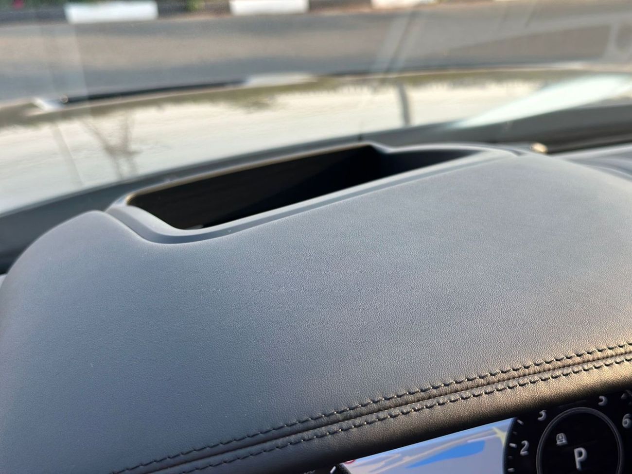 Land Rover Range Rover Sport RANGE ROVER SVR MODEL 2018 KILOMETERS 78000 GCC Counter service at Al Tayer Agency until 2028