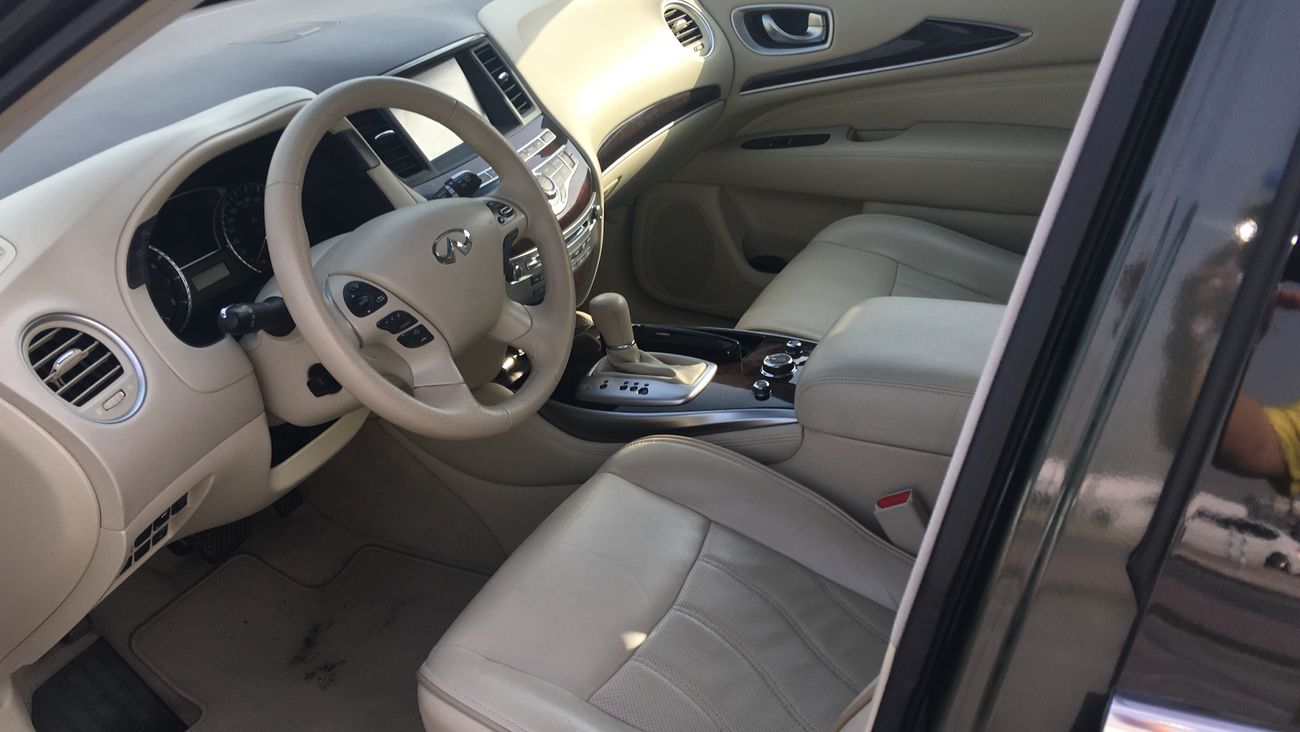 Infiniti JX35 full trim