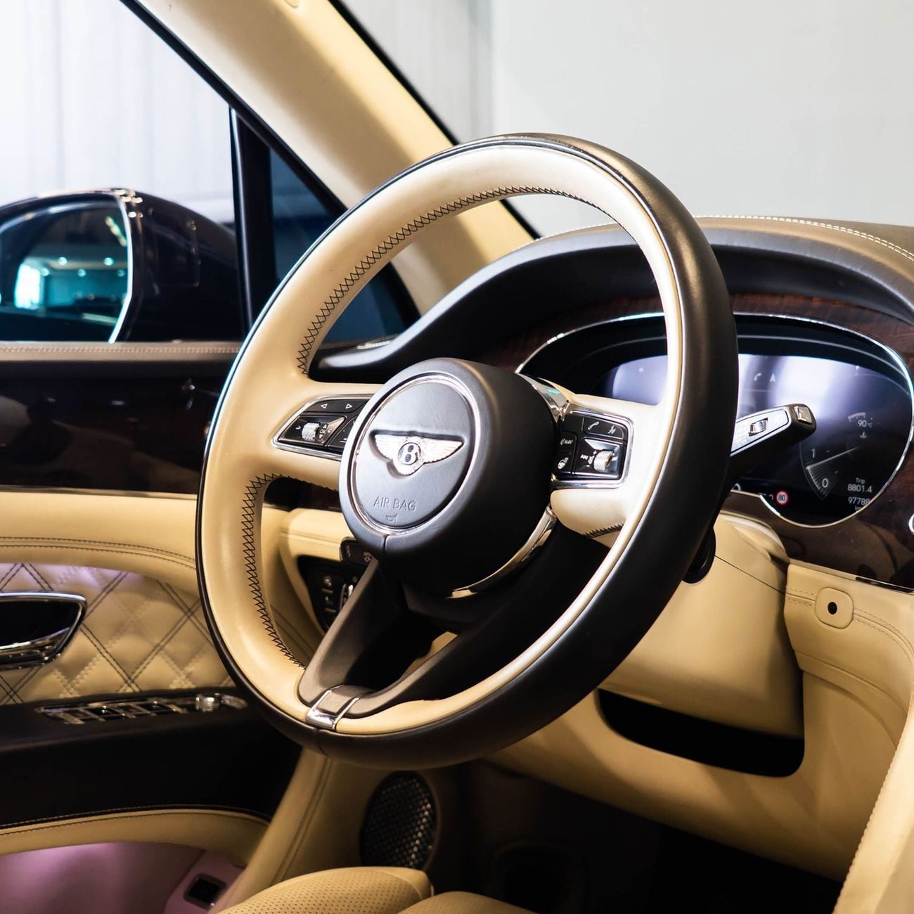 Bentley Bentayga FIRST EDITION AED 8,432 P.M • 0% Downpayment • 1 Year Warranty