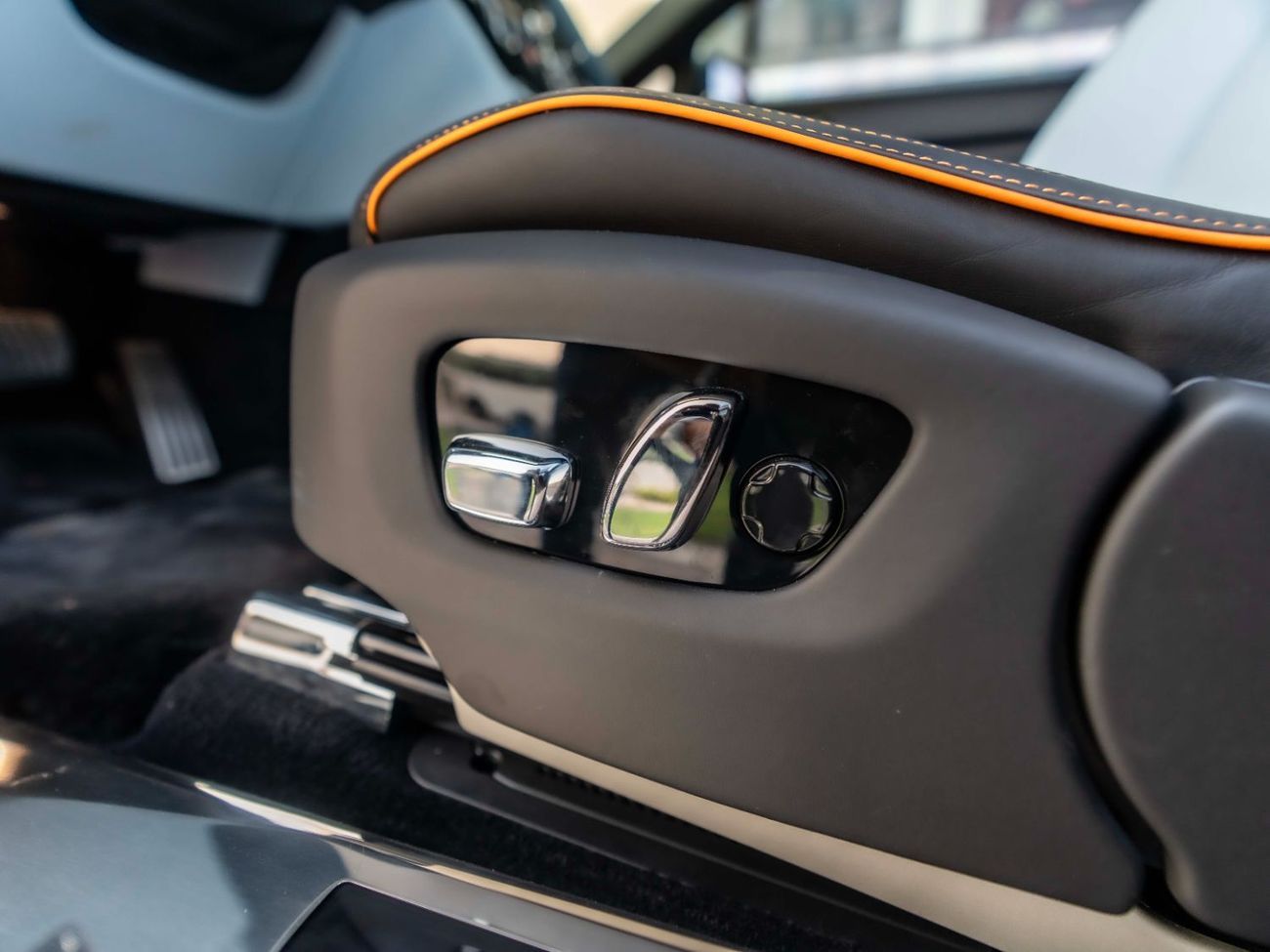 Rolls-Royce Spectre Coupe