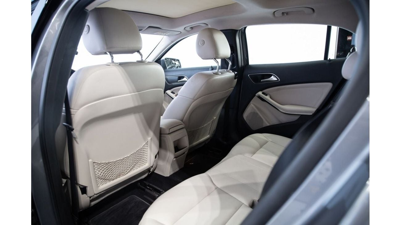 Mercedes-Benz GLA 250 Std Mercedes Benz GLA 250 AMG