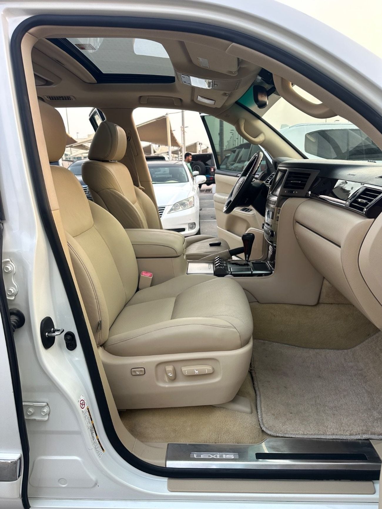 Lexus LX570 NAVIGATION SPORT