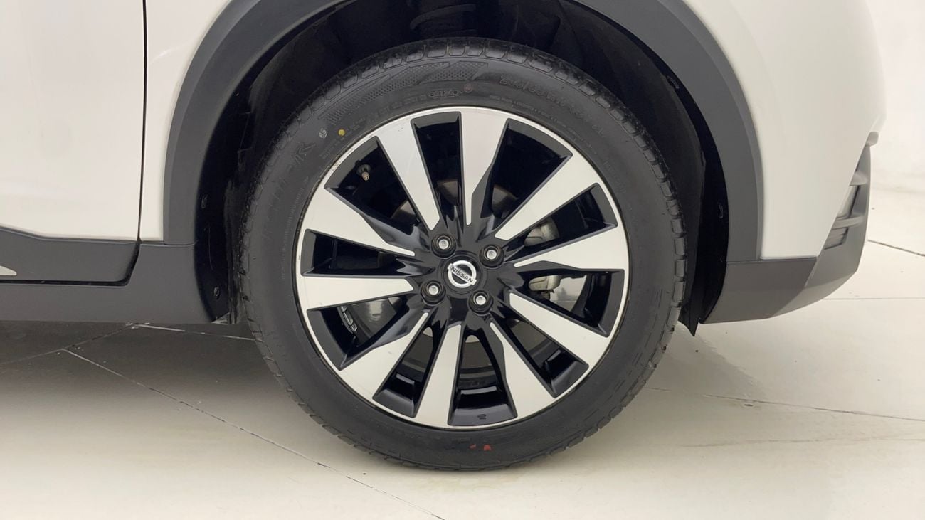 Nissan Kicks SV 1.6 | Zero Down Payment | Home Test Drive