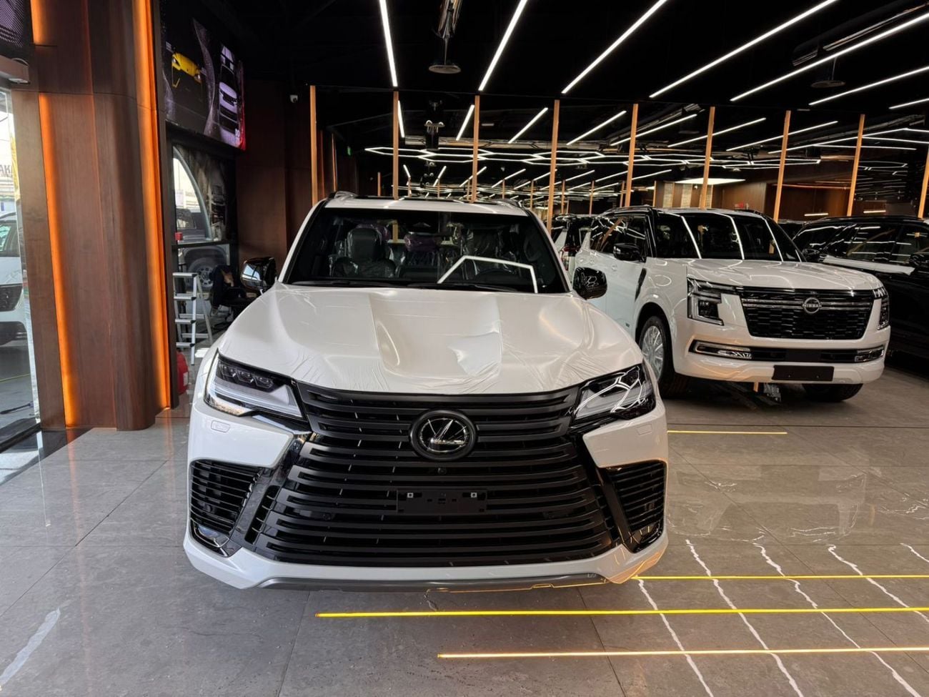 لكزس LX 600 SIGNATURE