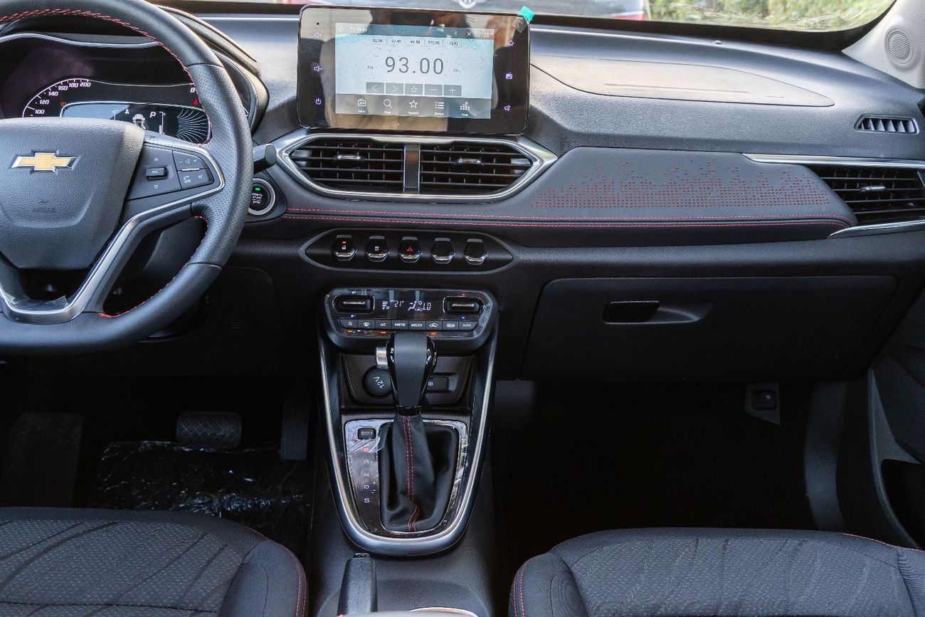 شيفروليه جروف Chevrolet Groove Premier 1.5L | 2024 GCC | Full option (Export)