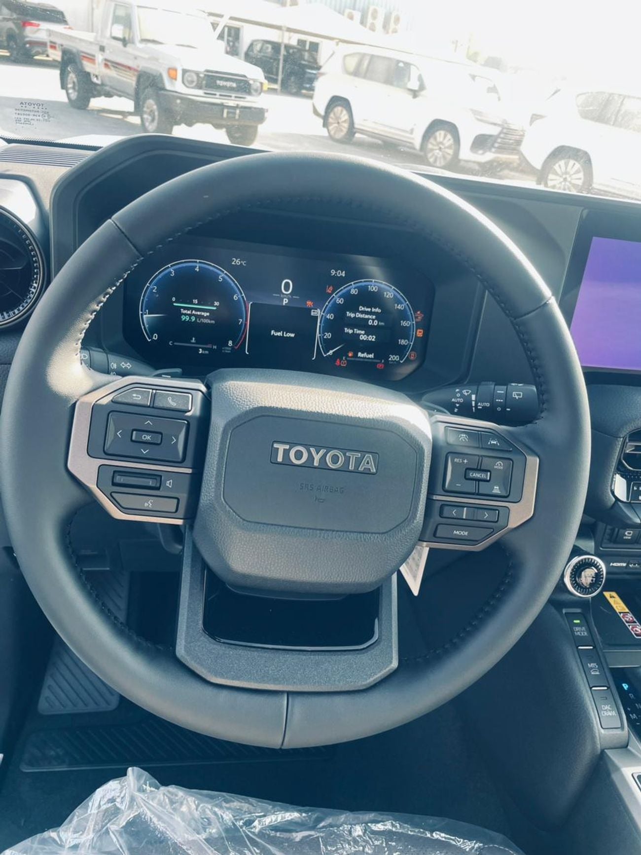 تويوتا برادو Adventure Dual Tone 2.4T