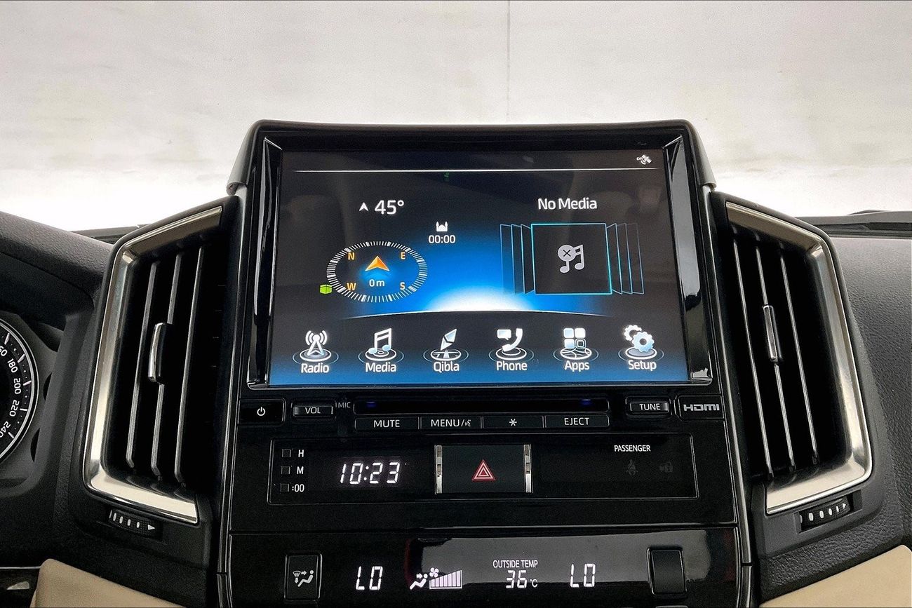 تويوتا كورولا XLI | ضمان مجاني لمدة عام | 0 دفعة أولى