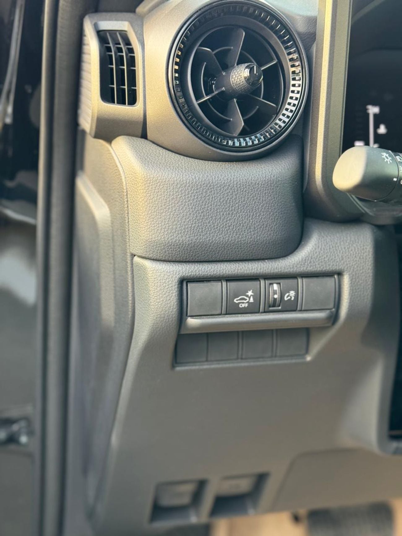 تويوتا برادو TXR 2.4T