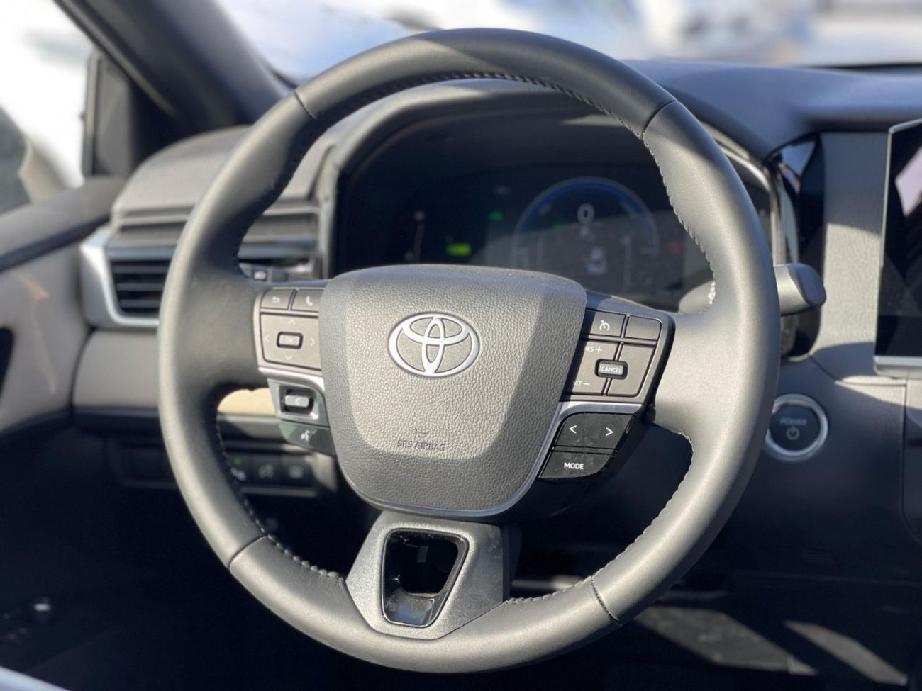 Toyota Camry 2025 TOYOTA CAMRY LE HYBRID E- PLUS