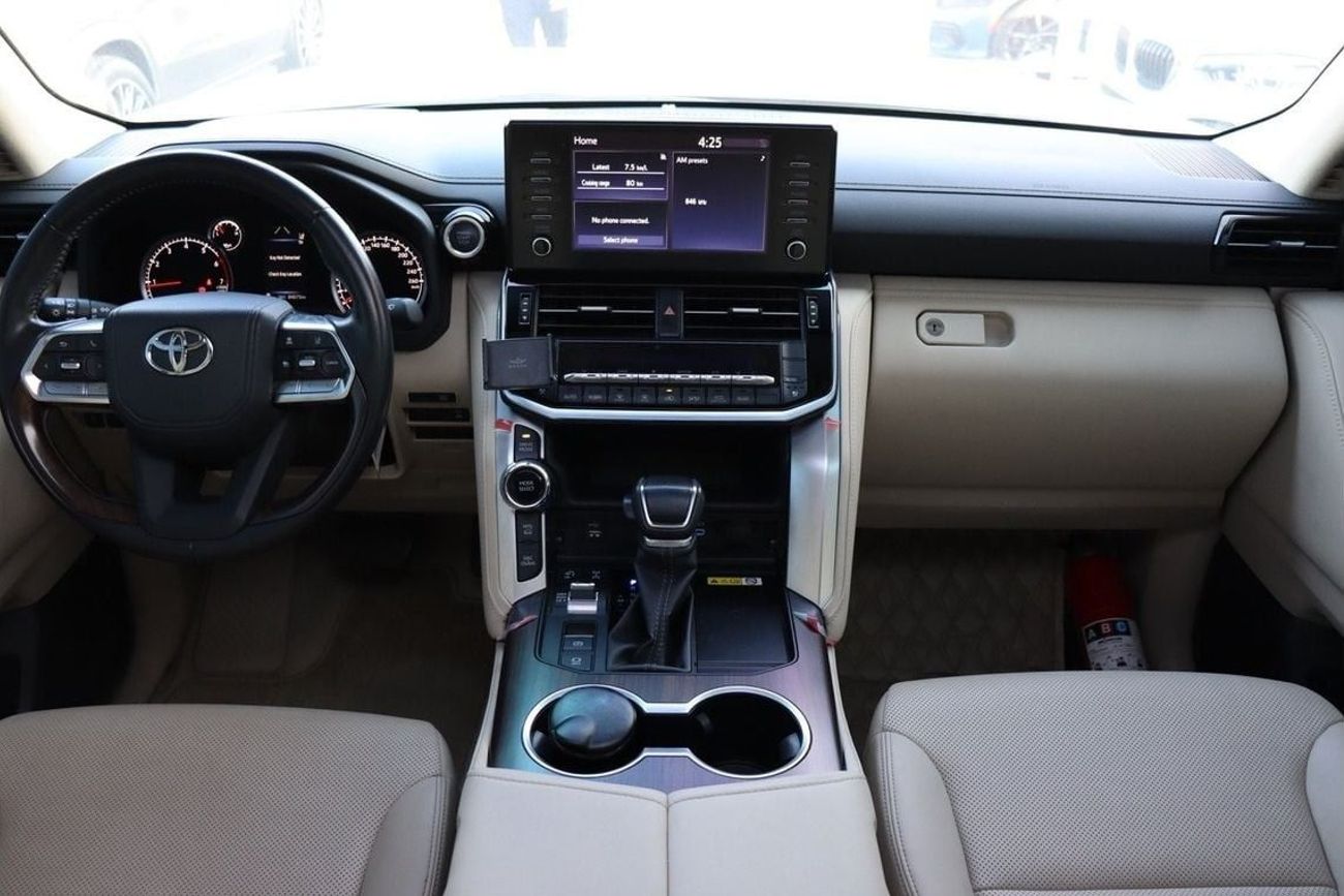 تويوتا لاند كروزر GXR4 3.5L Toyota Land Cruiser GX.R Twine Turbo/ 2022 / GCC / Full Service