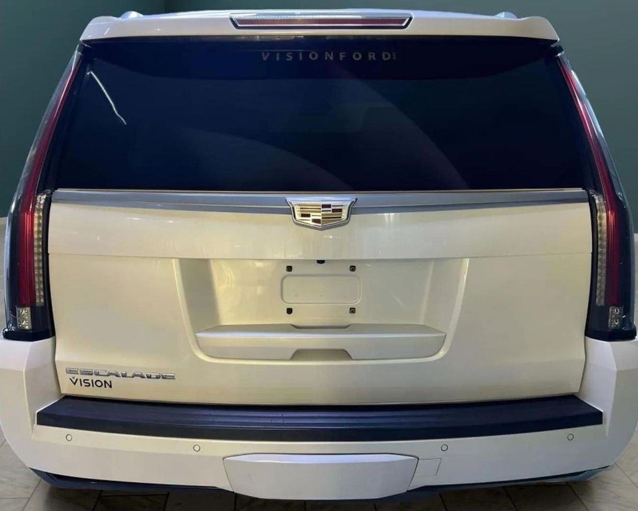 Cadillac Escalade ESV Premium Luxury 6.2L
