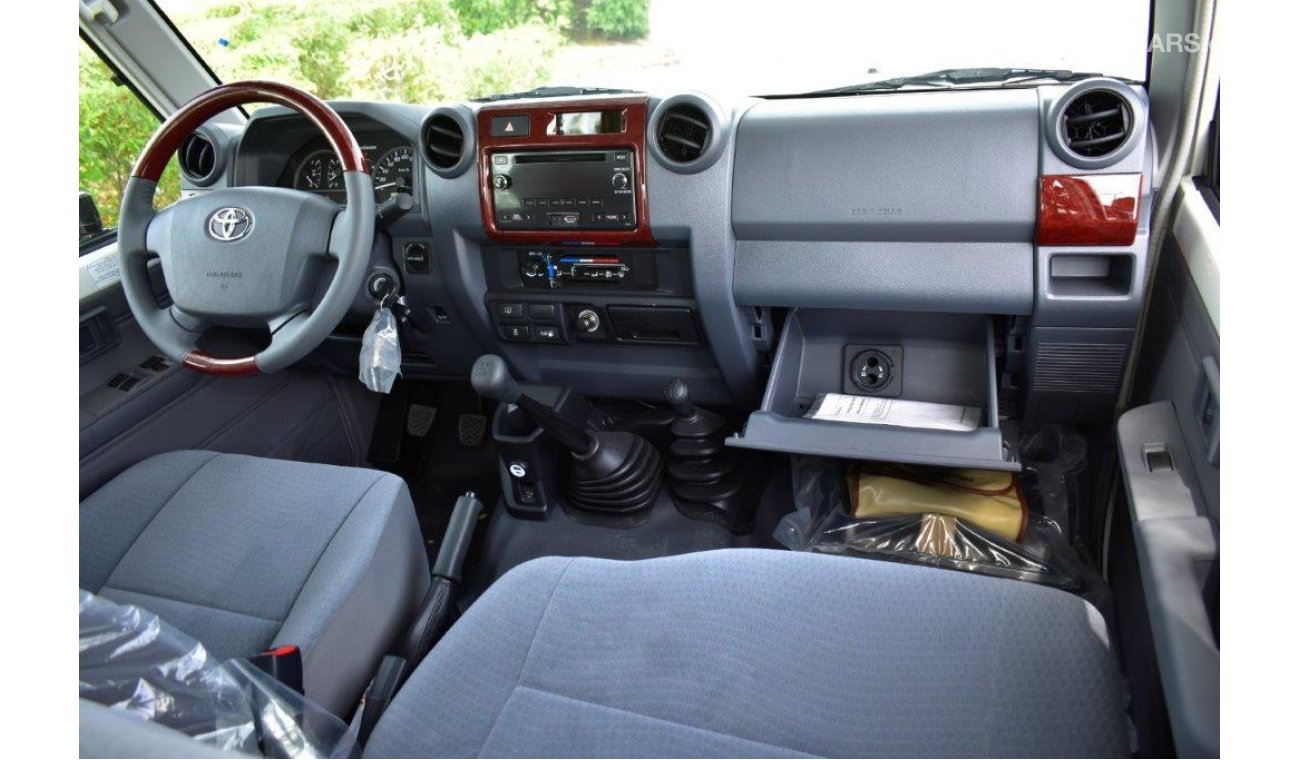 Toyota Land Cruiser Hard Top 78 V8 4.5L Diesel MT Special -Full Options