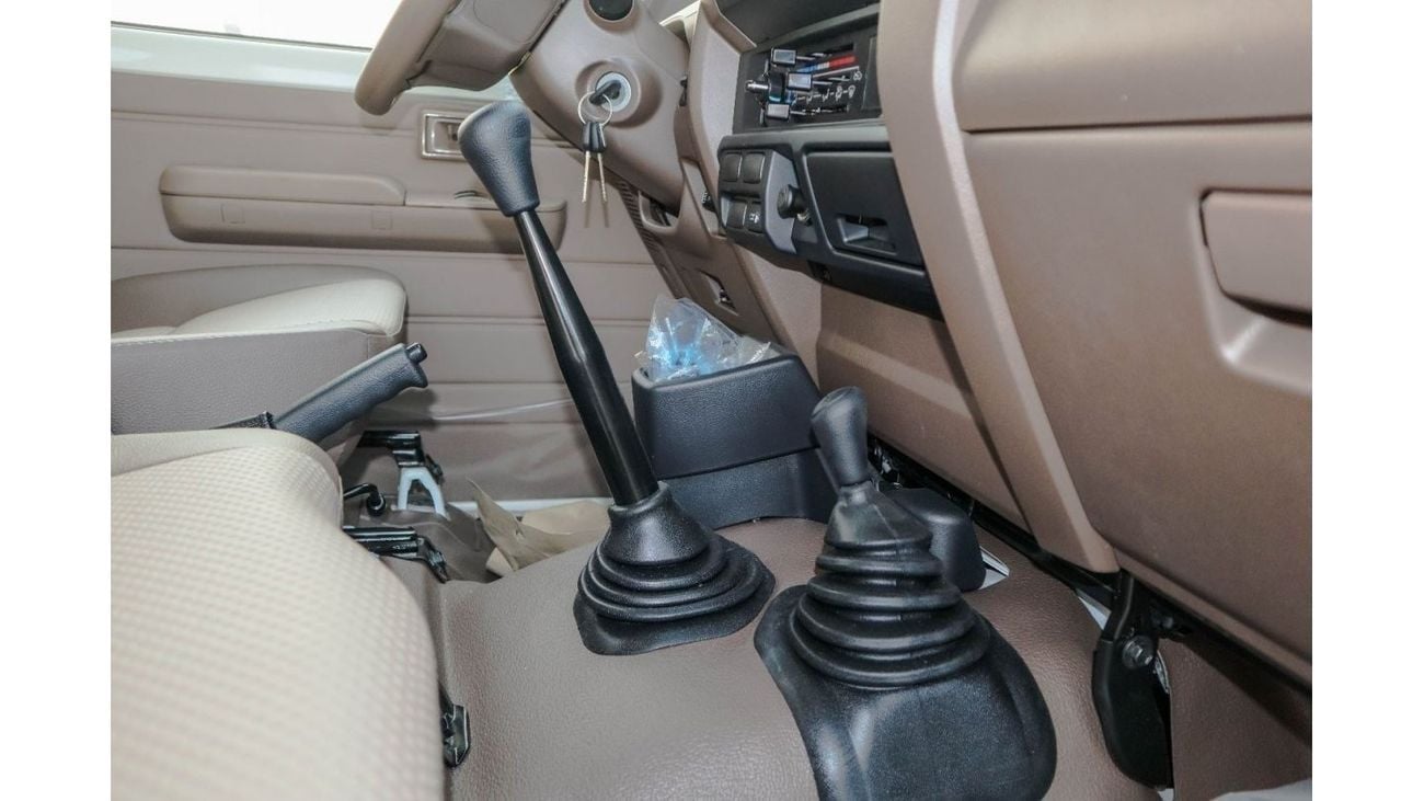 تويوتا لاند كروزر 70 Land Cruiser Hard Top 4.2L DIESEL 6-CYLINDER 3-DOORS 2023