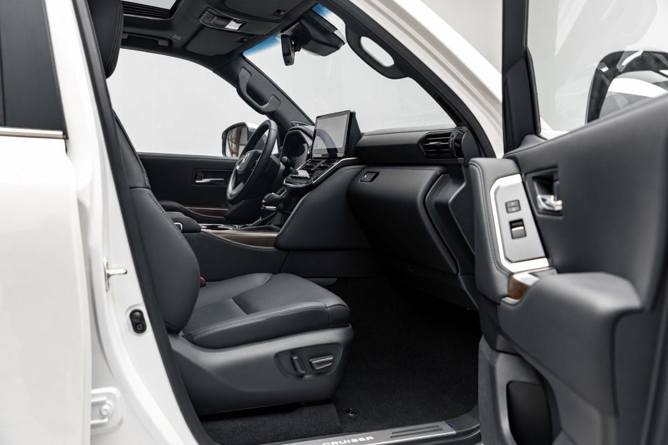 Toyota Land Cruiser VX LC300 3.3L - White Pearl Inside Black | Export Only