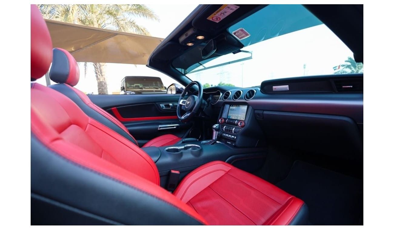 Ford Mustang Ford Mustang GT Premium Convertible 2018 GCC under Agency Warranty and Service Contract with Flexibl
