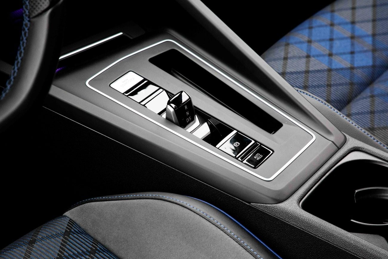 Volkswagen Golf Golf R | 2,507 P.M | 0% Downpayment | Volkswagen Golf R | Service Contract!