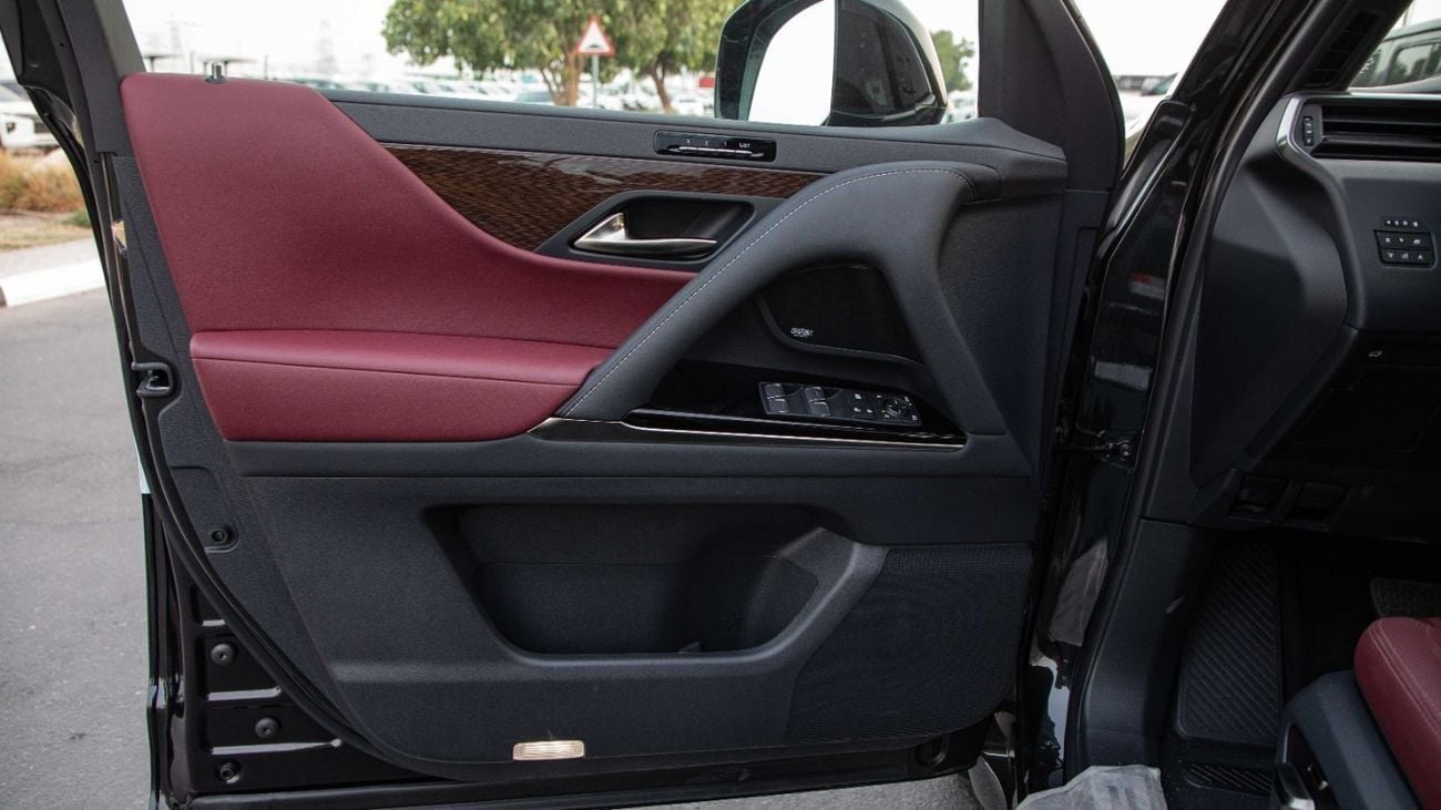 Lexus LX 600 TURBO SPORT ML/2025/SUV/ Export only.