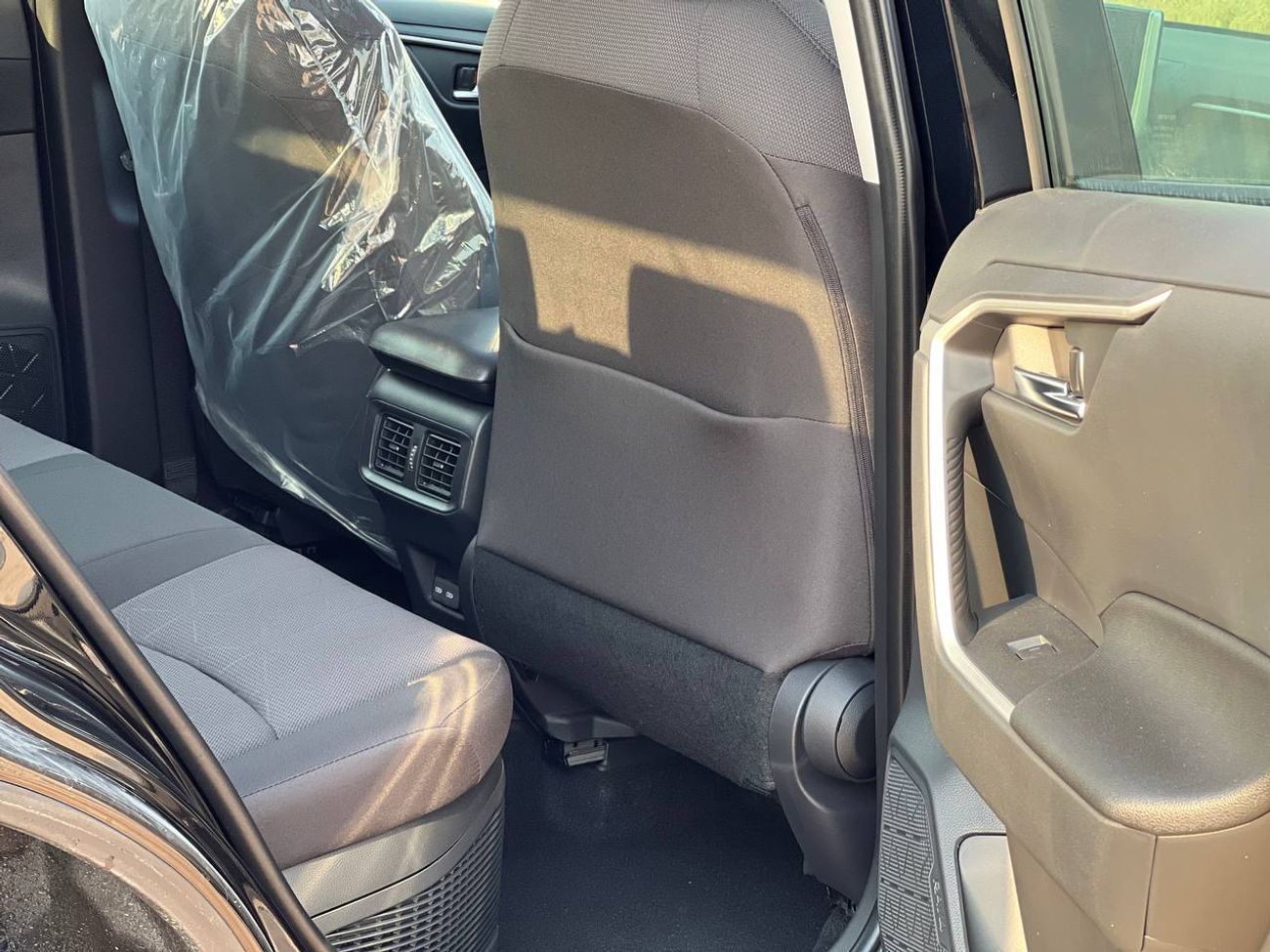 Toyota RAV4 2.5L HYBRID A/T // 2025 // MID OPTION WITH SUNROOF , NAVIGATION // SPECIAL OFFER // BY FORMULA AUTO