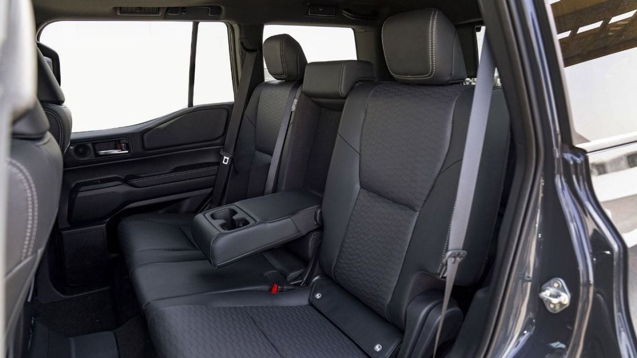 تويوتا برادو (LHD) TOYOTA PRADO 250 WX+ LUXURY 2.8D AT MY2025 - GREY