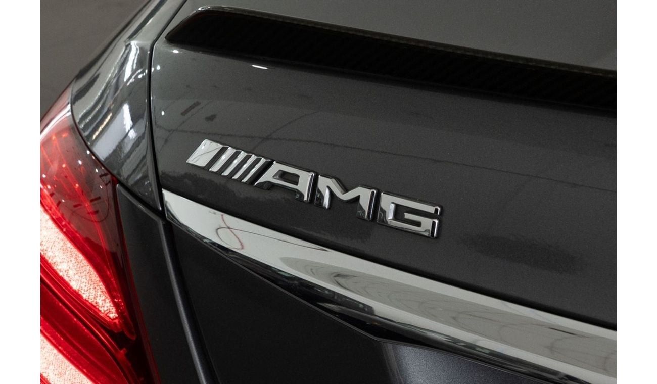 Mercedes-Benz E 63 S AMG Std 4.0L