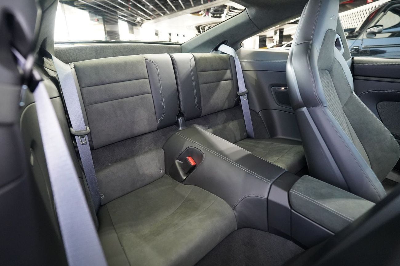 بورش 911 CARRERA GTS