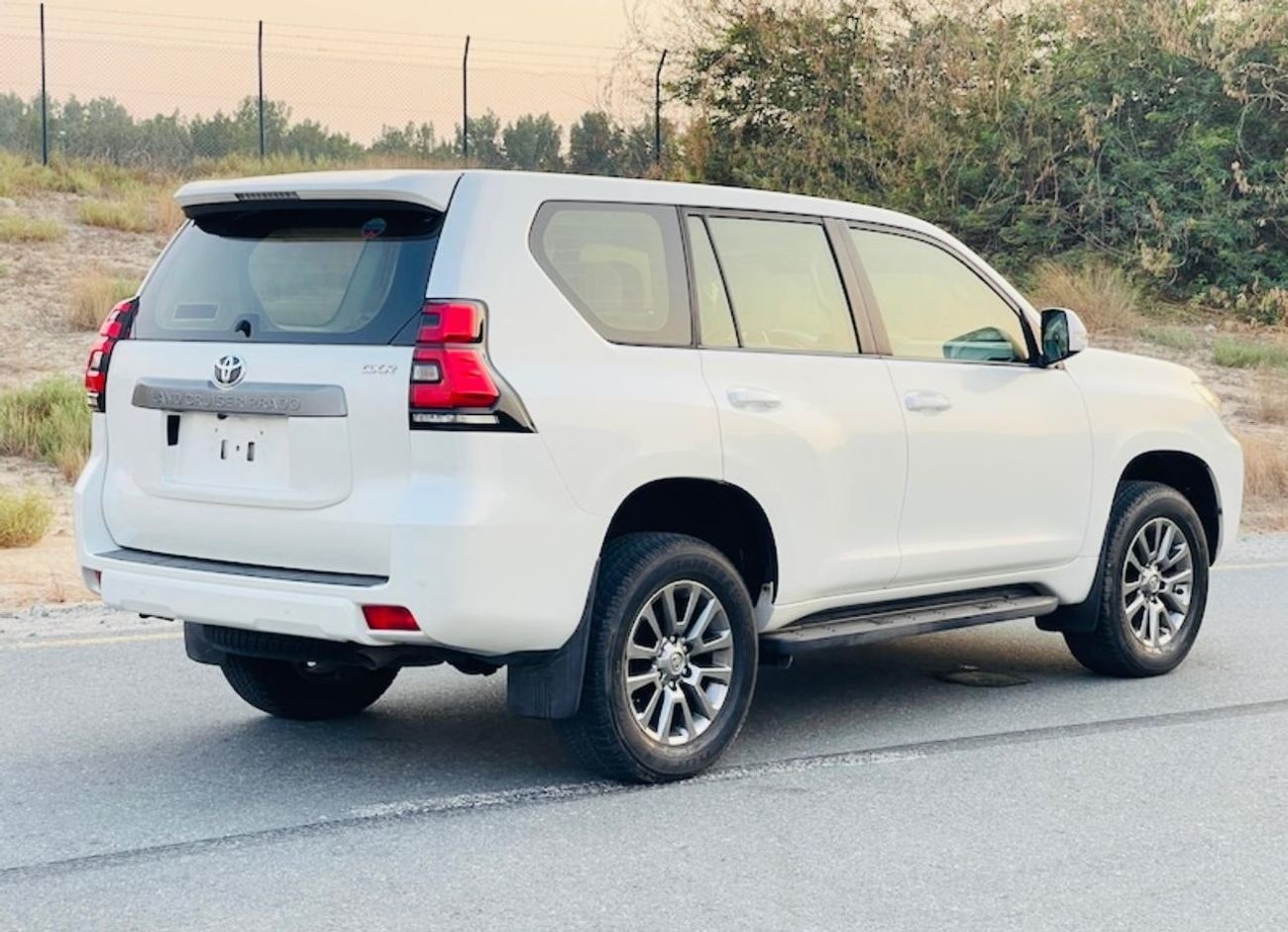 Toyota Prado EXR Toyota prado 2018 v4 LHD full options