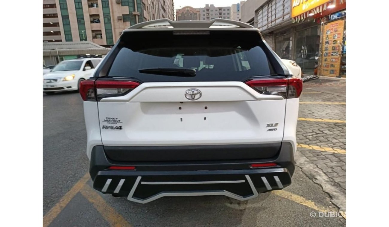 Toyota RAV4 2019 Full Option XLE With Sunroof
