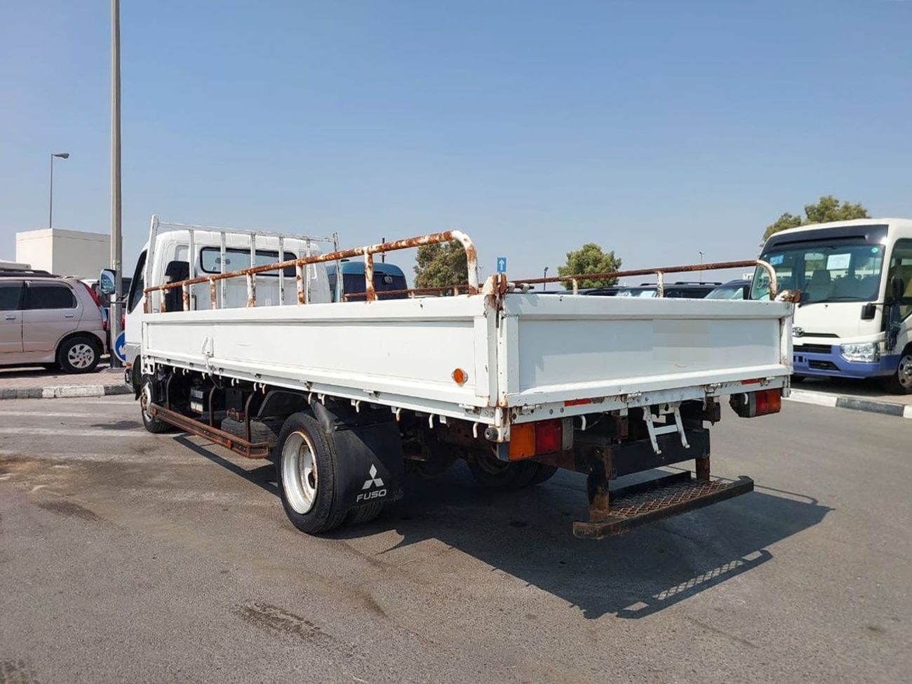 ميتسوبيشي فوسو كانتير MITSUBISHI CANTER TRUCK RHD 1994 MODEL 4.5 L DIESEL MANUAL(PM00627)